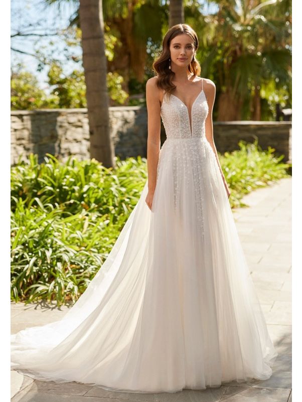 Beaded Flower Tulle Wedding Dress