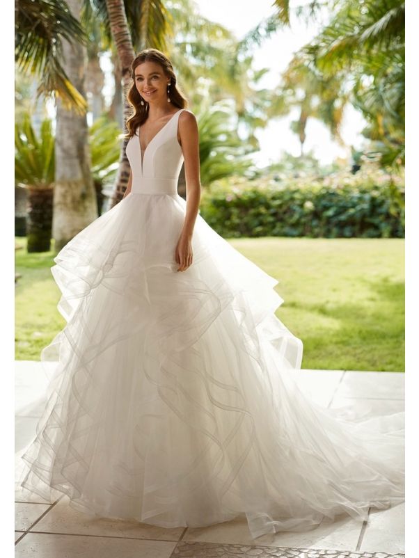 Backless Ruffle Wedding Dress