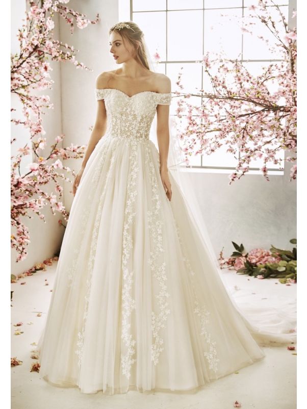 Beaded Flowers Tulle Wedding Dress
