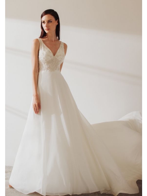 Beaded Flowing Chiffon Wedding Dress